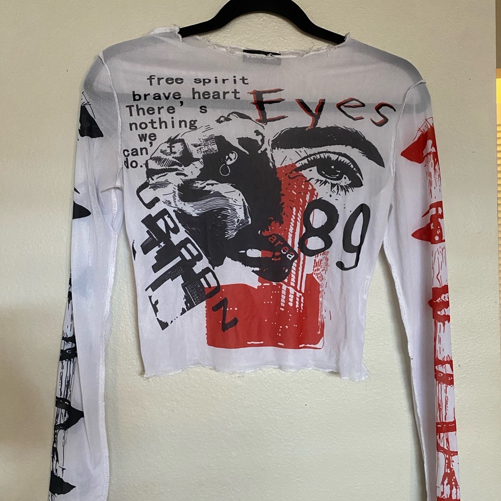 Graphic Long Sleeve Crop Top - White and Red